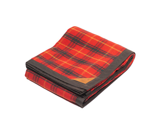 Waxed canvas & wool blanket in scarlet tartan - Kohutt™