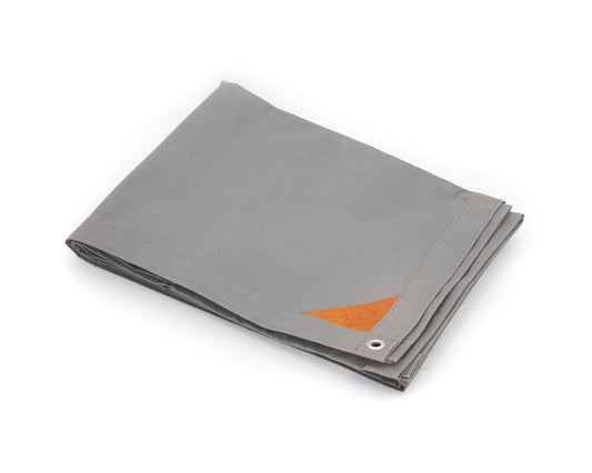 Canvas field rug / ground mat in storm grey | READY TO SHIP WITHOUT LEAD TIME.
-> View full range of field rugs
Australian made, no-compromise outdoor field rug / utility blanket. Built in Australia from Aus | Canvas field rug / ground mat - Kohutt™ | Borne of the Sea