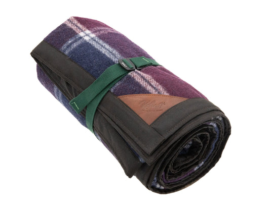 Waxed canvas & wool blanket in burgundy tartan - Kohutt™ | Borne of the Sea